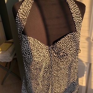 NWT Smart & Sext brand swim top in black and white